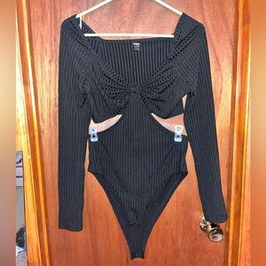 Black, stripped texture, body suit🖤